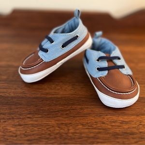 Baby OshKosh B’gosh Shoes Size 4